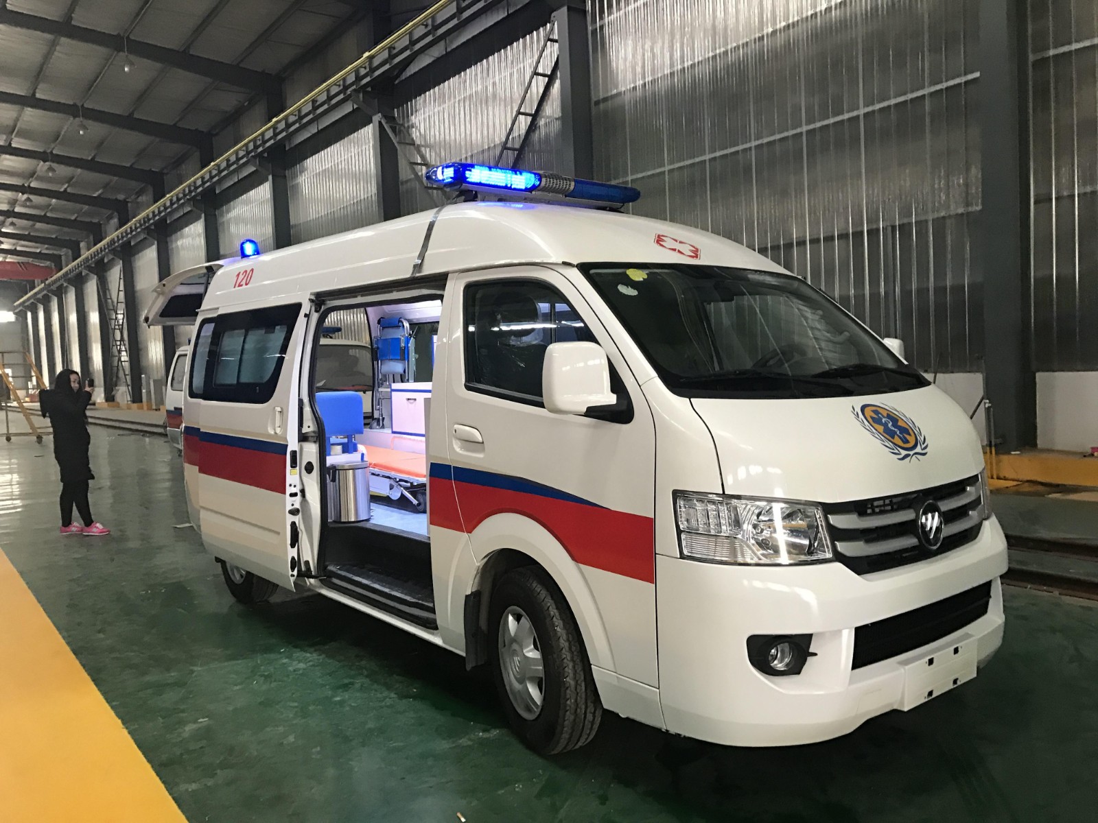 新宾救护车转院