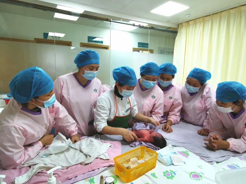 新宾妇婴监护型护送